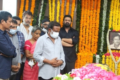 Celebrities Pays Tribute Krishnam Raju - 60 of 126