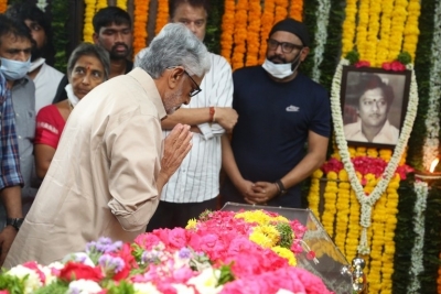 Celebrities Pays Tribute Krishnam Raju - 65 of 126