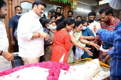 Celebrities Pays Tribute Krishnam Raju - 68 of 126