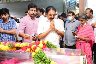 Celebrities Pays Tribute Krishnam Raju - 119 of 126