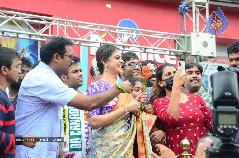 Keerthy Suresh Launches CMR Shopping Mall - 6 / 21 photos