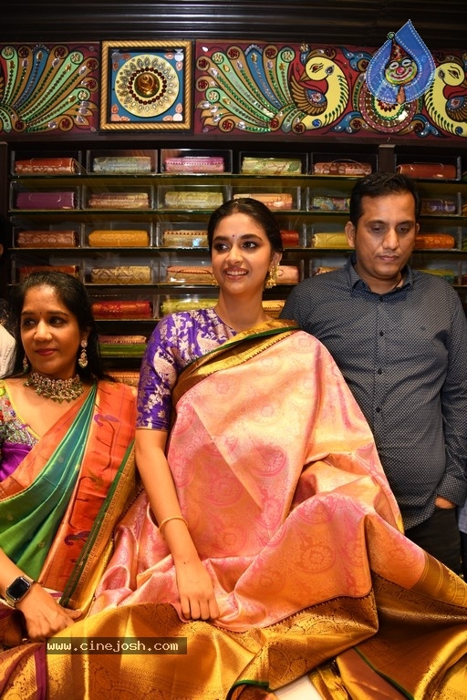 Keerthy Suresh Launches CMR Shopping Mall - 15 / 21 photos
