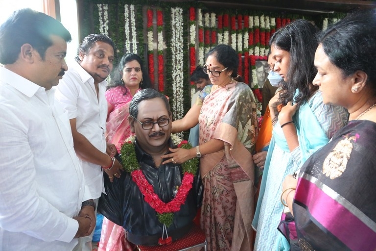 Krishnam Raju 11th day ceremony - 23 / 36 photos