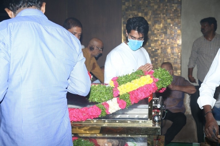 Mahesh Mother Indira Devi Condolences Photos - 14 / 36 photos