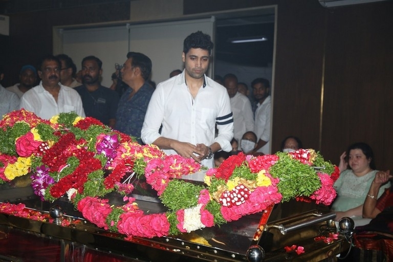 Mahesh Mother Indira Devi Condolences Photos - 21 / 36 photos