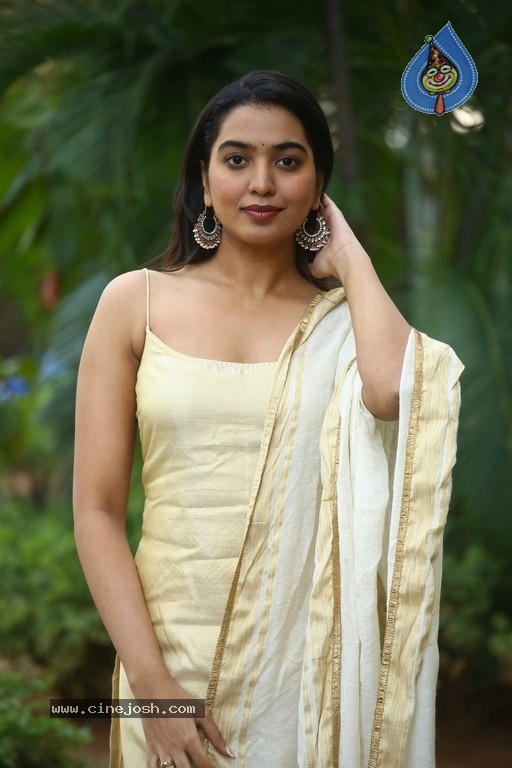 Shivathmika Rajashekar Pics - 4 / 12 photos