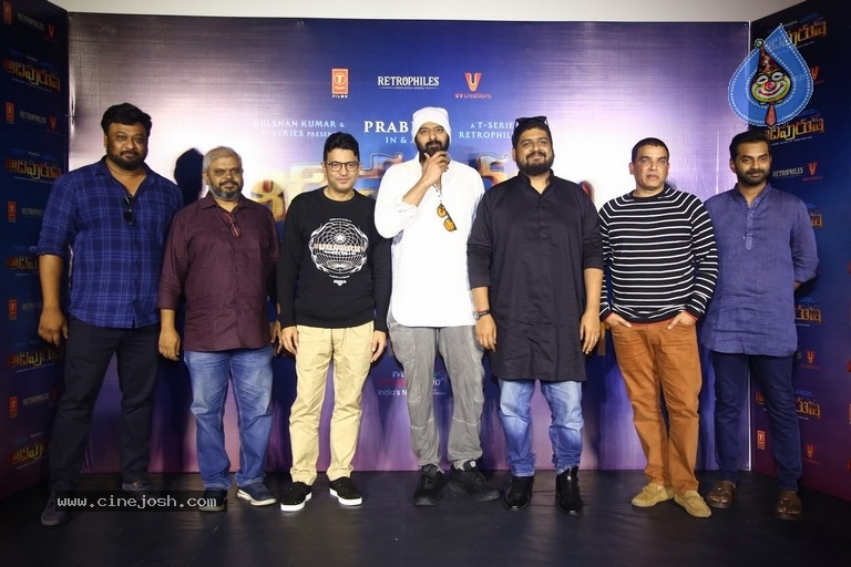 Adipurush Movie Teaser Launch - 1 / 19 photos