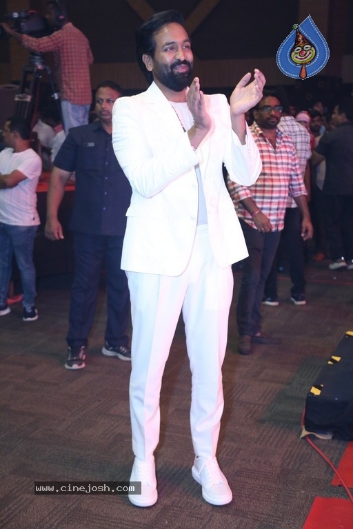 Ginna Movie Pre Release event - 21 / 38 photos