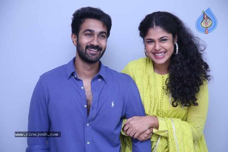 Like Share Subscribe Press Meet - 5 / 15 photos