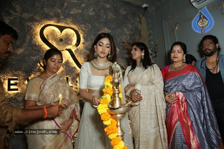 Anu Emmanuel Launches SR Jewellery - 15 / 34 photos