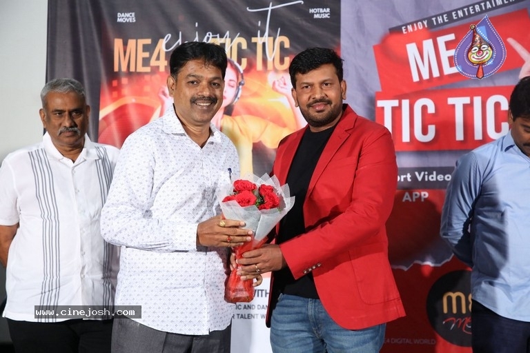 ME 4 Tic Tic app launch - 10 / 21 photos