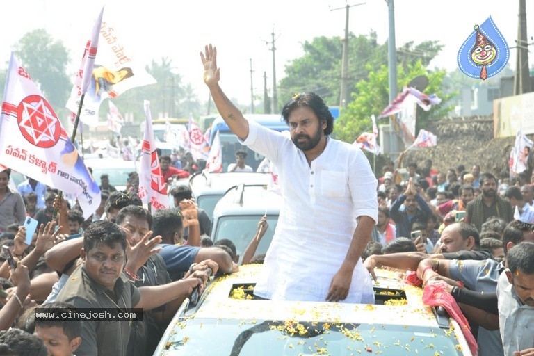 Pawan Kalyan at Vijayanagaram tour - 10 / 12 photos