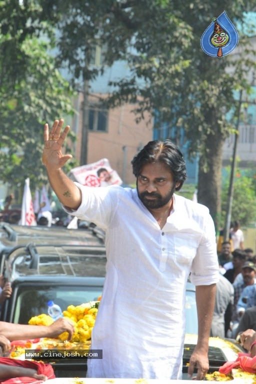 Pawan Kalyan at Vijayanagaram tour - 11 / 12 photos