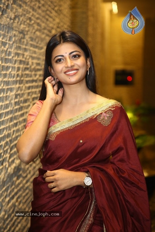 Anandhi Photos - 7 / 17 photos