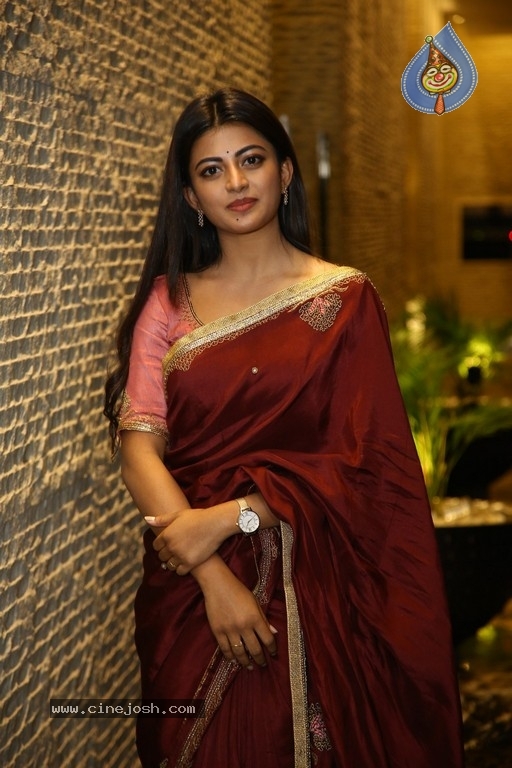 Anandhi Photos - 8 / 17 photos