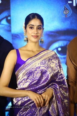 Janhvi Kapoor Pics - 20 of 21