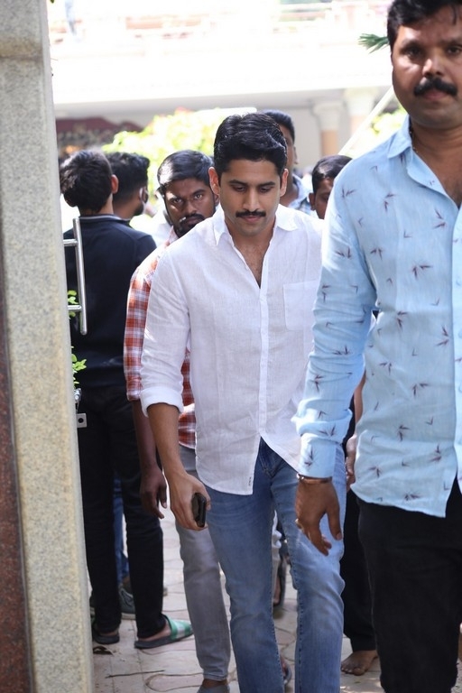 Celebs Pay Condolences to Superstar Krishna 02 - 11 / 113 photos