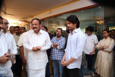 Celebs Pay Condolences to Superstar Krishna 02 - 43 of 113