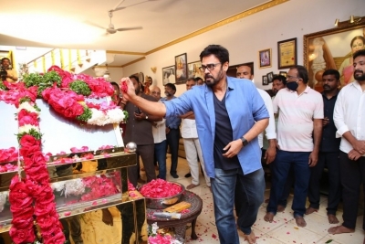 Celebs Pay Condolences to Superstar Krishna 02 - 53 of 113