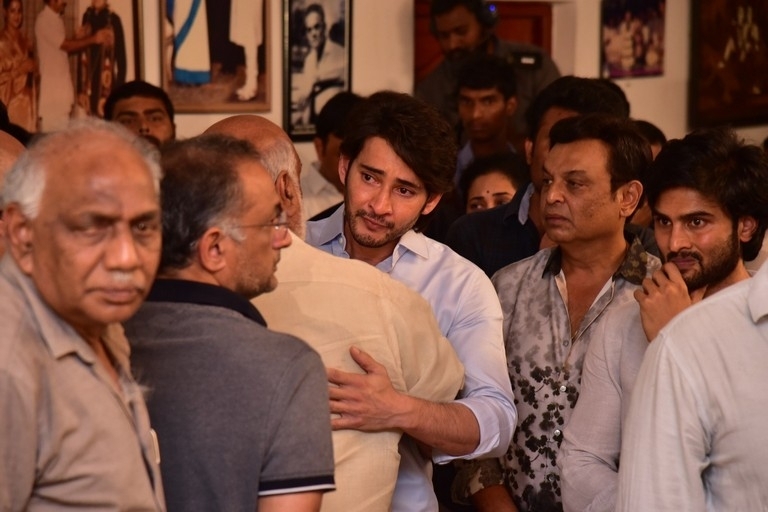 Celebs Pay Condolences to Superstar Krishna - 3 / 96 photos