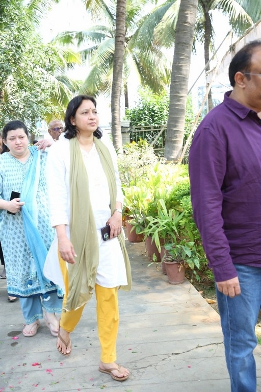 Celebs Pay Condolences to Superstar Krishna - 64 / 96 photos