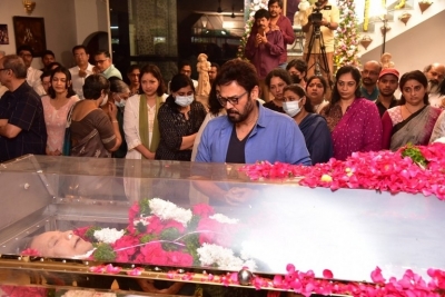 Celebs Pay Condolences to Superstar Krishna - 4 of 96