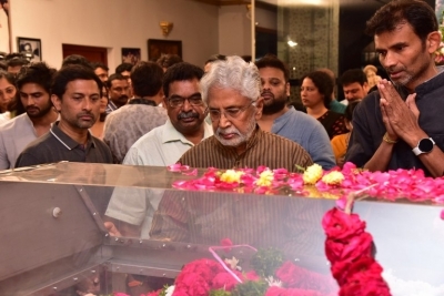 Celebs Pay Condolences to Superstar Krishna - 22 of 96