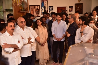 Celebs Pay Condolences to Superstar Krishna - 23 of 96