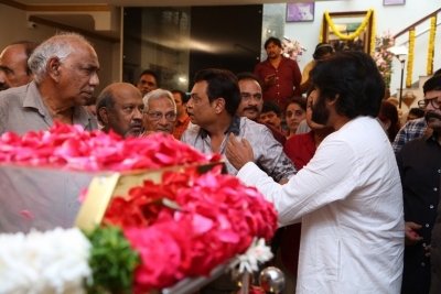 Celebs Pay Condolences to Superstar Krishna - 27 of 96