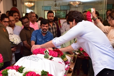 Celebs Pay Condolences to Superstar Krishna - 65 of 96