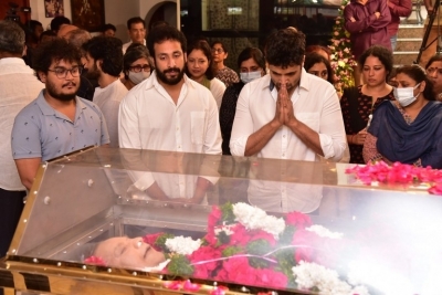 Celebs Pay Condolences to Superstar Krishna - 76 of 96