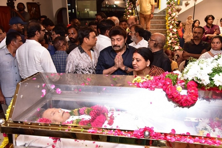Celebs Pay Condolences to Superstar Krishna  - 15 / 111 photos