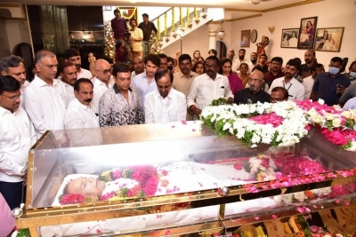 Celebs Pay Condolences to Superstar Krishna  - 73 of 111