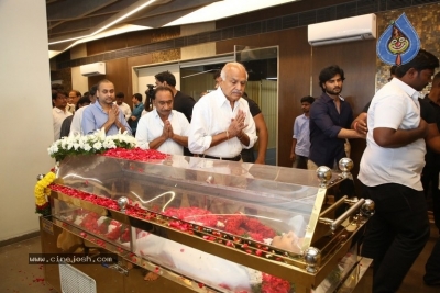 Celebs Pay Condolences to Superstar Krishna  - 41 of 97