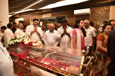 Superstar Krishna final rites - 23 of 63