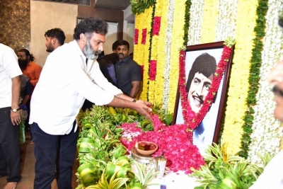 Superstar Krishna final rites - 25 of 63