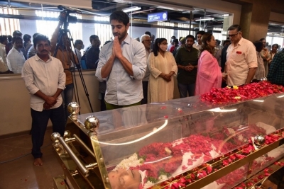 Superstar Krishna final rites - 42 of 63