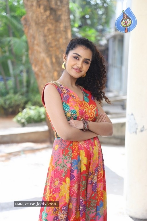 Anupama Parameswaran Photos - 13 / 20 photos