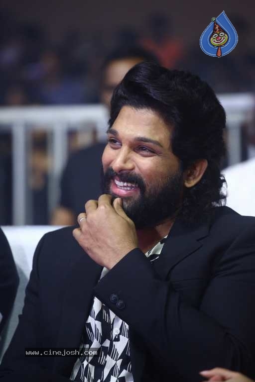 18 Pages Movie Pre Release Event - 29 / 42 photos