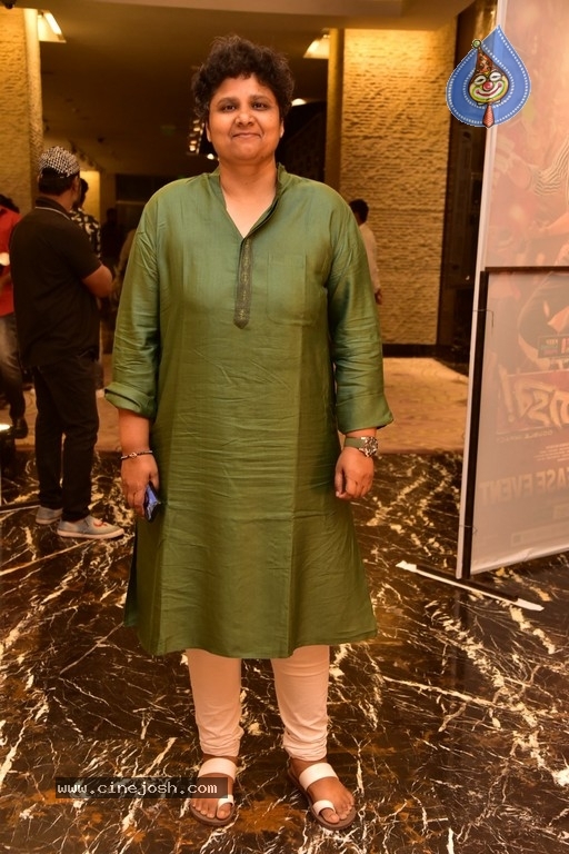 Dhamaka Pre Release Event Photos - 26 / 52 photos