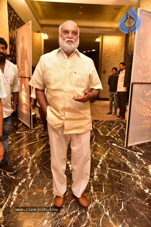 Dhamaka Pre Release Event Photos - 42 / 52 photos