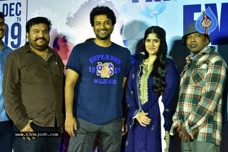 Gurthunda Seethakalam Pre Release Event - 10 / 17 photos