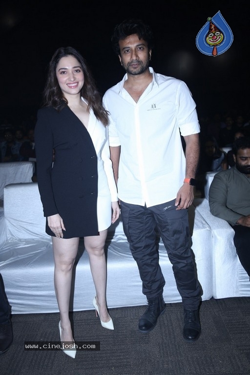Gurthunda Seethakalam Pre Release Event - 26 / 42 photos