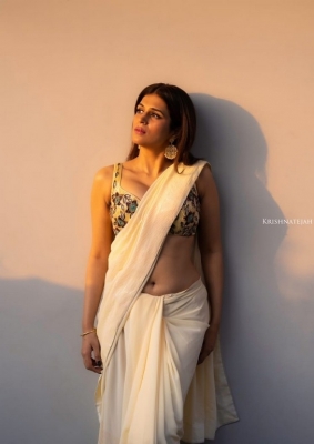 Shraddha Das Stills - 2 of 8