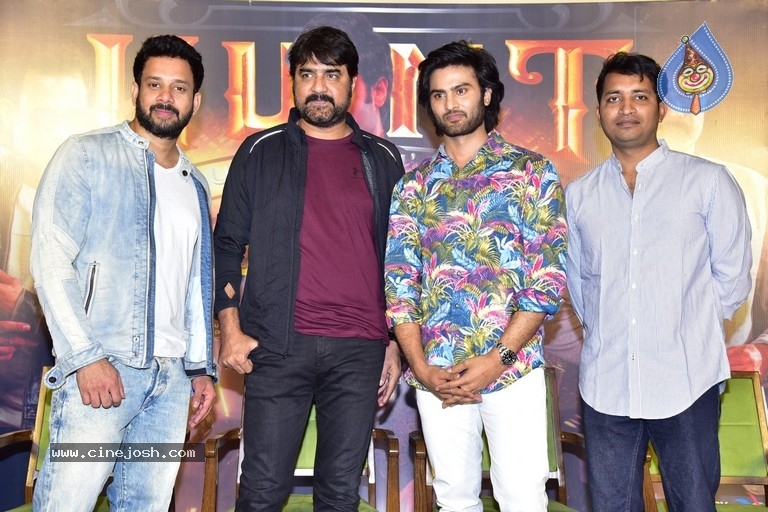 Hunt Press Meet - 7 / 14 photos