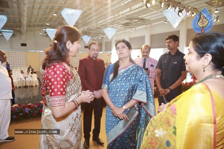Vishwajith and Rishika Wedding Reception - 19 / 20 photos