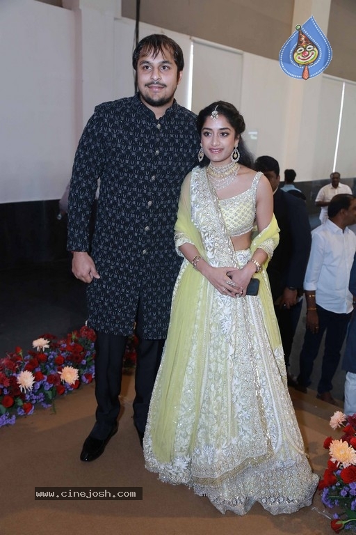 Vishwajith and Rishika Wedding Reception - 20 / 20 photos