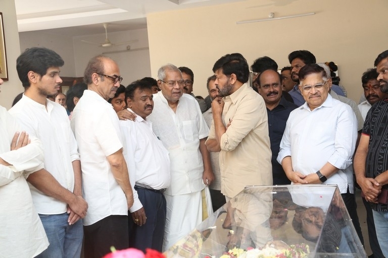 Celebs Pay Condolences to K.Viswanath - 2 / 55 photos