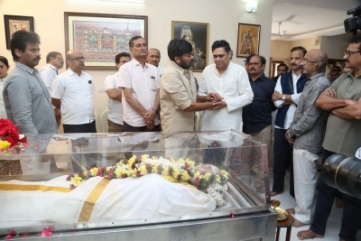 Celebs Pay Condolences to K.Viswanath - 39 of 55