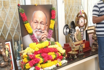 Celebs Pay Condolences to K.Viswanath - 47 of 55